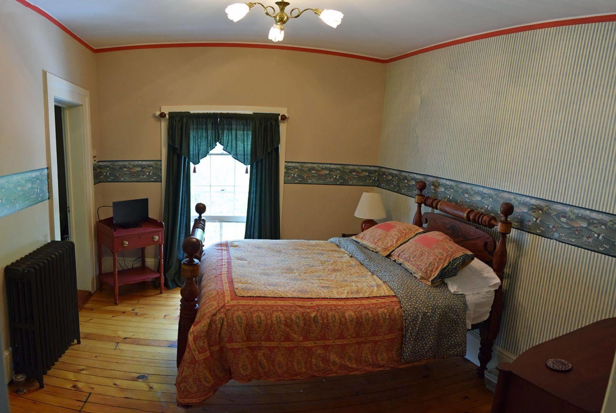 Oakcliff Bed And Breakfast Halfmoon Екстер'єр фото